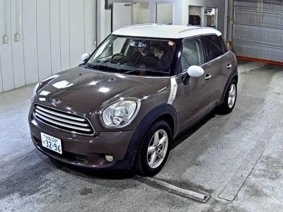MINI Crossover