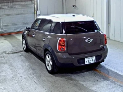 MINI Crossover
