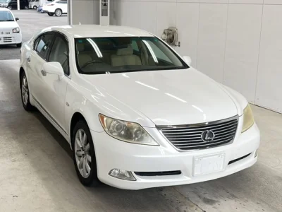 Lexus LS460L