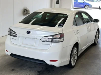 Lexus HS250h