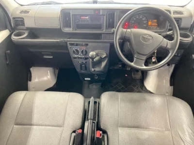 Toyota Pixis Van