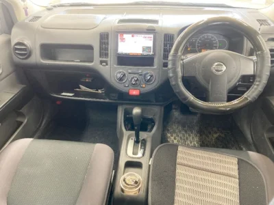 Nissan AD