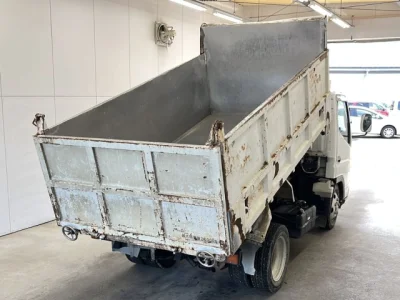 Mitsubishi Fuso Canter