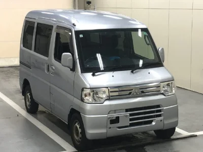 Mitsubishi Minicab Van