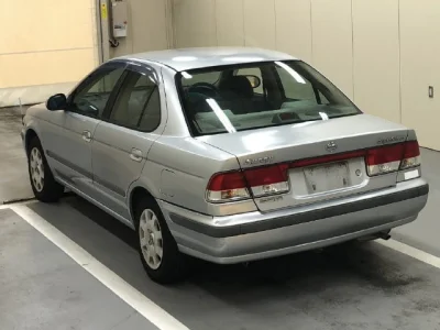 Nissan Sunny