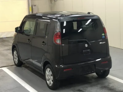 Suzuki MRWAGON