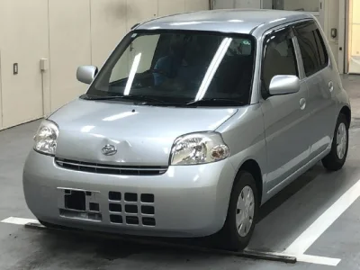 Daihatsu Esse