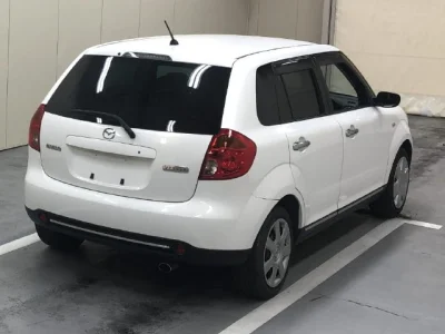 Mazda Verisa