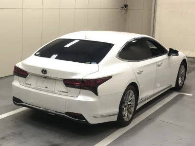 Lexus LS500h