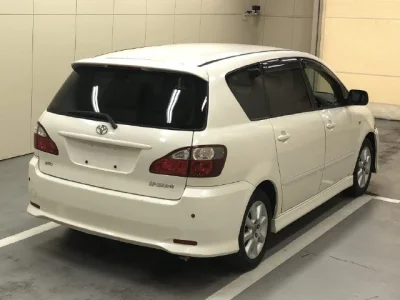 Toyota Ipsum