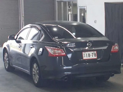 Nissan TEANA