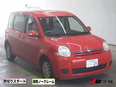 Toyota Sienta