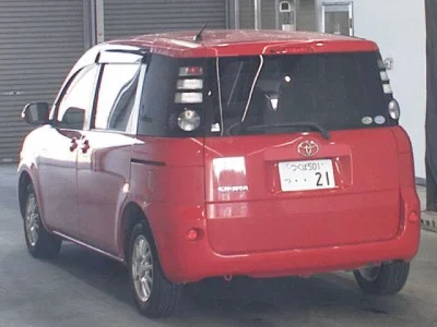 Toyota Sienta