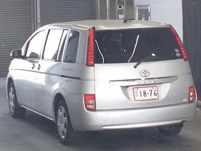 Toyota Isis