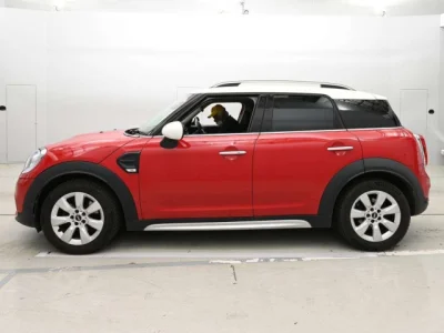 MINI Crossover