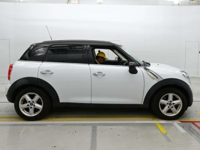 MINI Crossover