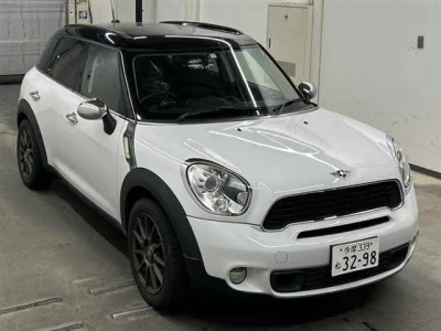 MINI Crossover