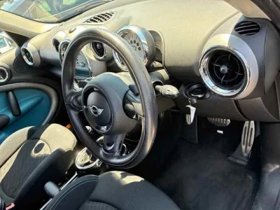 MINI Crossover