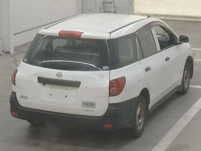 Nissan AD