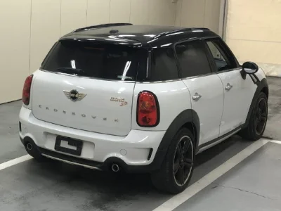 MINI Crossover
