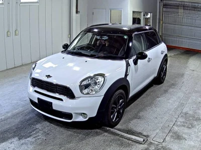MINI Crossover