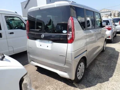 Nissan ROOX