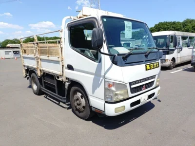 Mitsubishi Fuso Canter