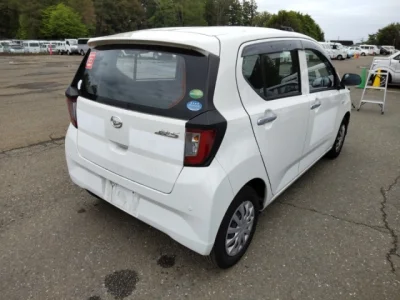 Daihatsu MIRA E S