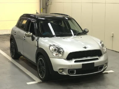 MINI Crossover