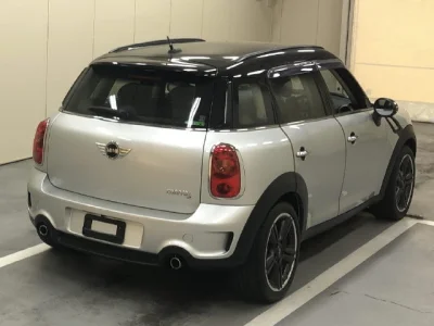 MINI Crossover