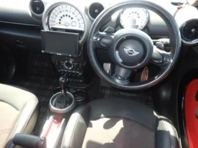MINI Crossover