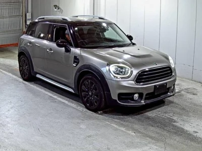 MINI Crossover