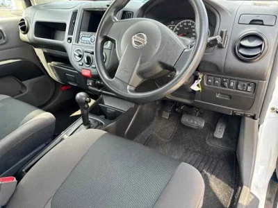 Nissan AD