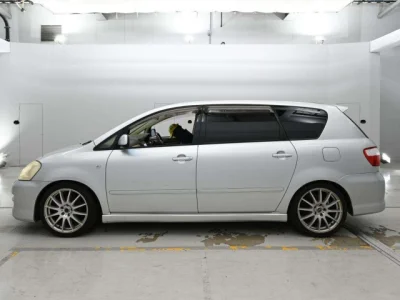 Toyota Ipsum