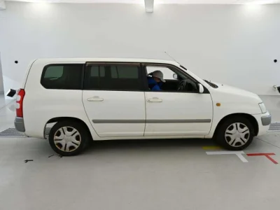 Toyota Succeed