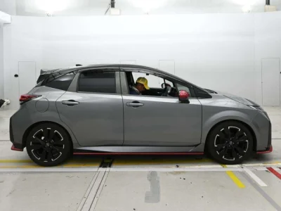 Nissan AURA