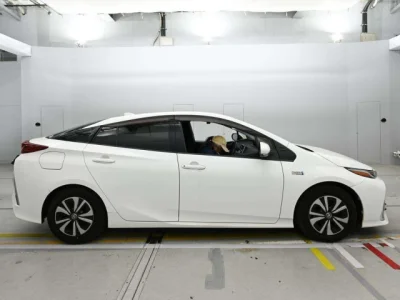 Toyota Prius PHV