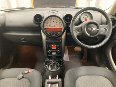 MINI Crossover