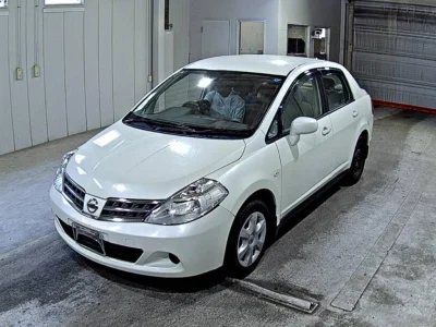 Nissan Tiida Latio