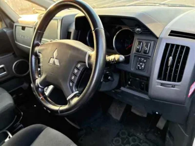 Mitsubishi DELICA D5