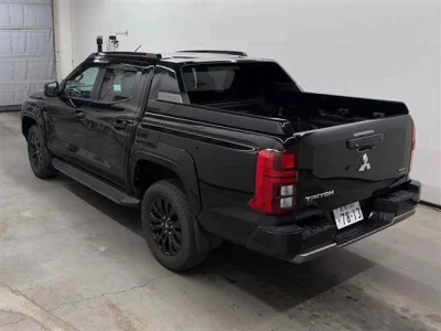 Mitsubishi Triton