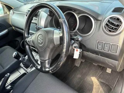 Suzuki Escudo