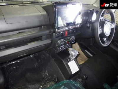 Suzuki JIMNY NOMADE