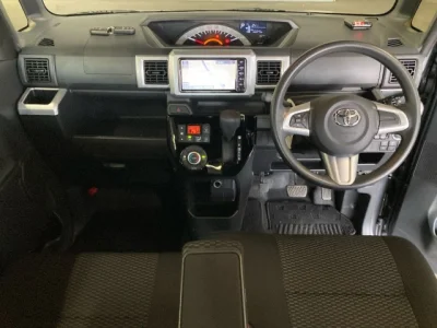 Toyota Pixis Mega