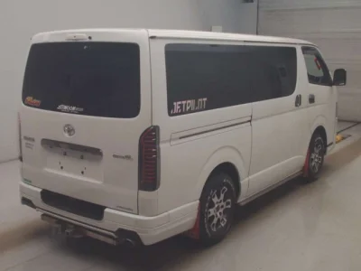 Toyota HiAce Van