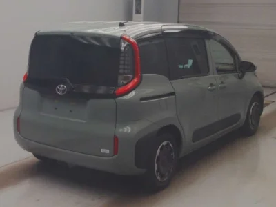Toyota Sienta