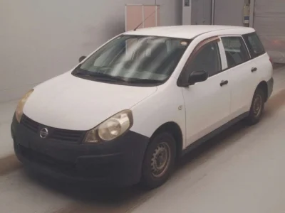 Nissan AD