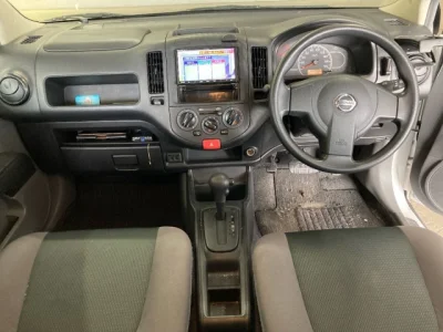 Nissan AD