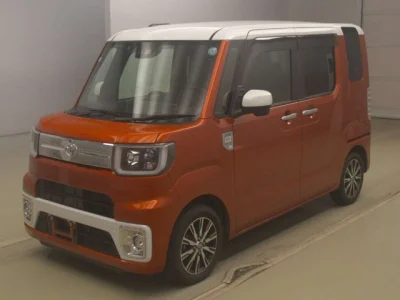 Toyota Pixis Mega