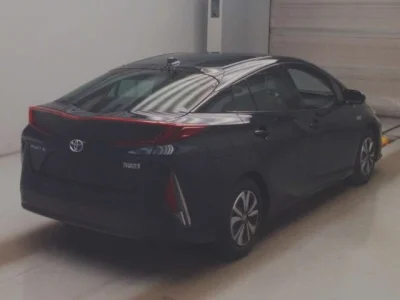Toyota Prius PHV